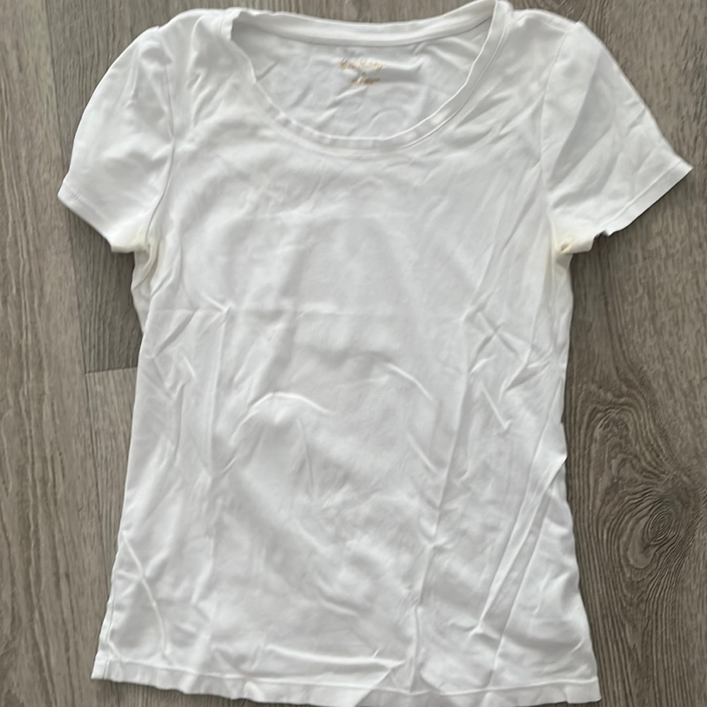 Scoop neck tshirt